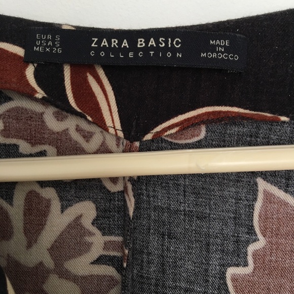 Patterned Zara Dress with pockets - Picture 2 of 5